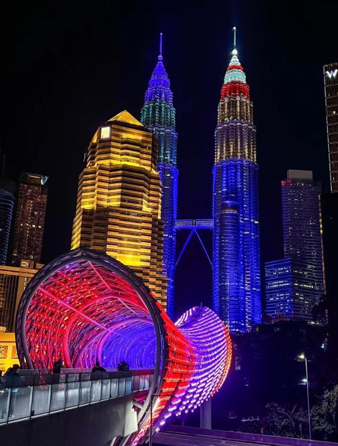 Calm Sojourn, Sky Suites Klcc Kuala Lumpur Exteriör bild