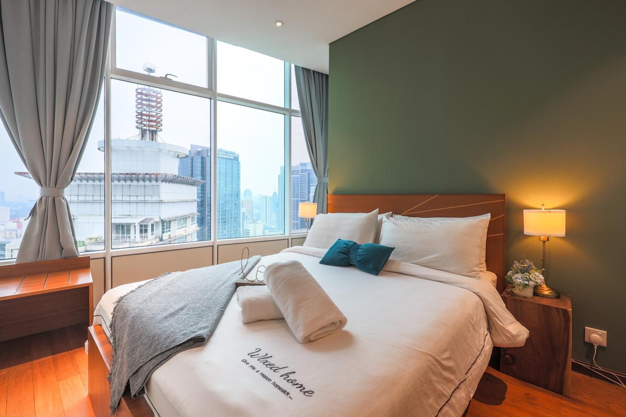 Calm Sojourn, Sky Suites Klcc Kuala Lumpur Exteriör bild